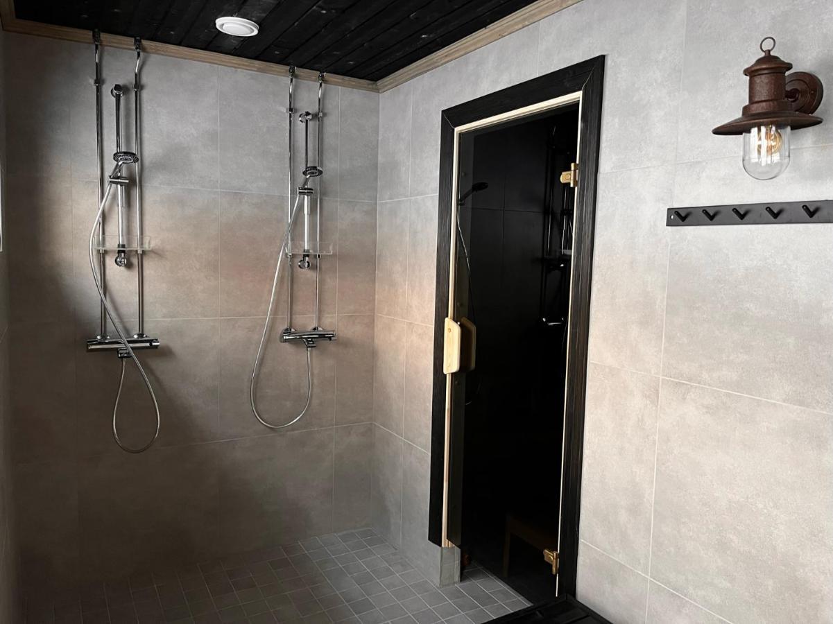 Porthos Ski-in With Private Hot Tub And Sauna In Lapland