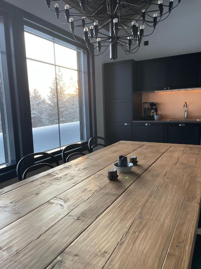 Porthos Ski-in With Private Hot Tub And Sauna In Lapland Chalet