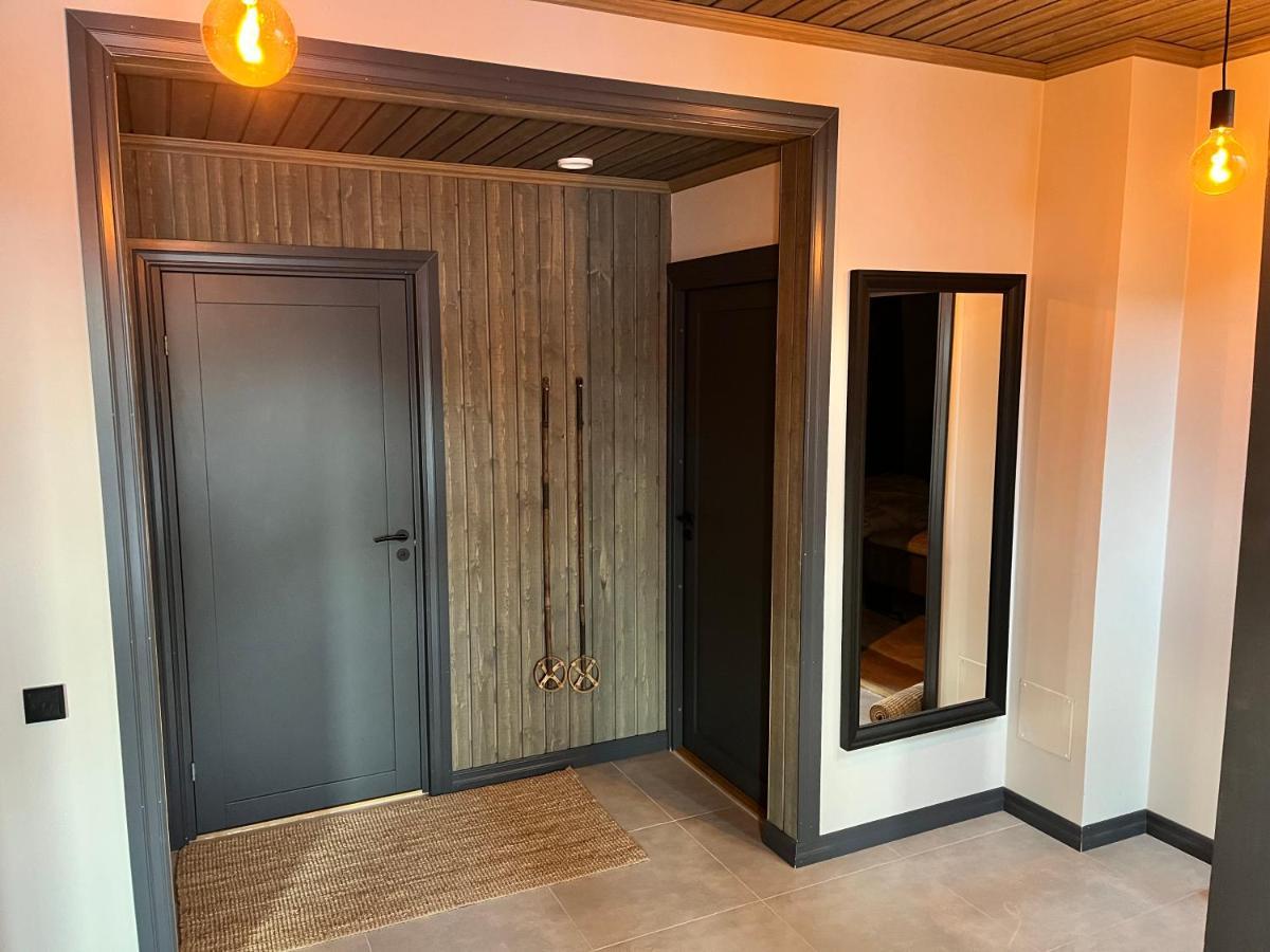 Porthos Ski-in With Private Hot Tub And Sauna In Lapland *
